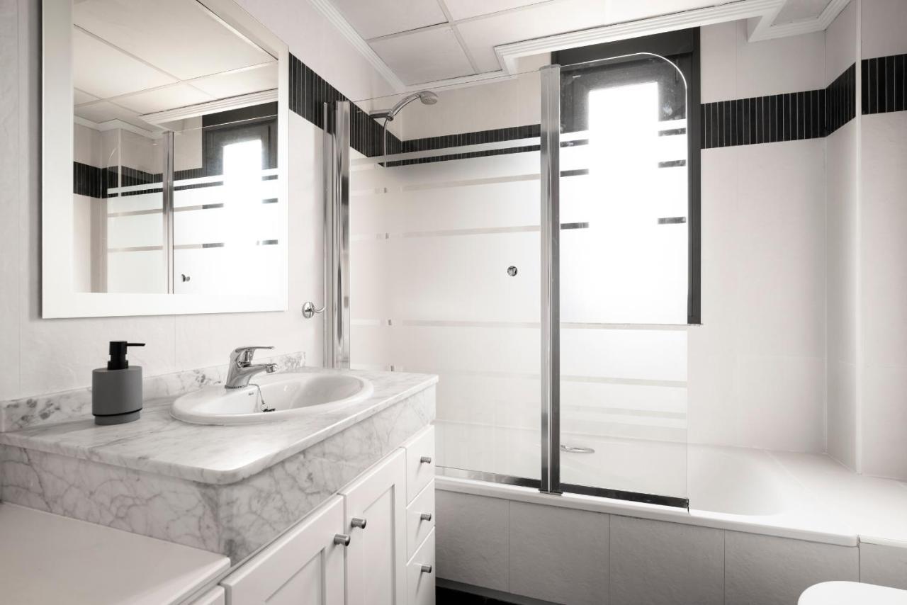Enjoygranada Emir 4C + Parking Apartment Bagian luar foto